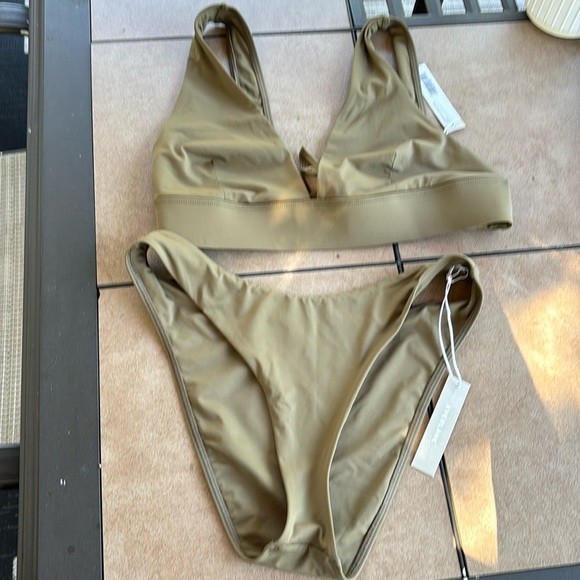Everlane Other - EVERLANE LADIES GREEN 2 PIECE BIKINI-L/M